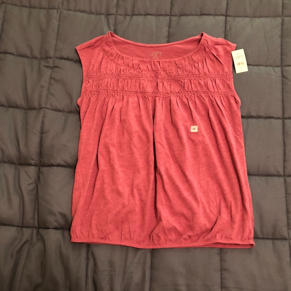 NWT Ann Taylor Loft Red Sleeveless Blouse Petite